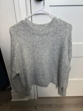 Abercrombie Cozy Grey Crewneck Women's Sweater Size Small